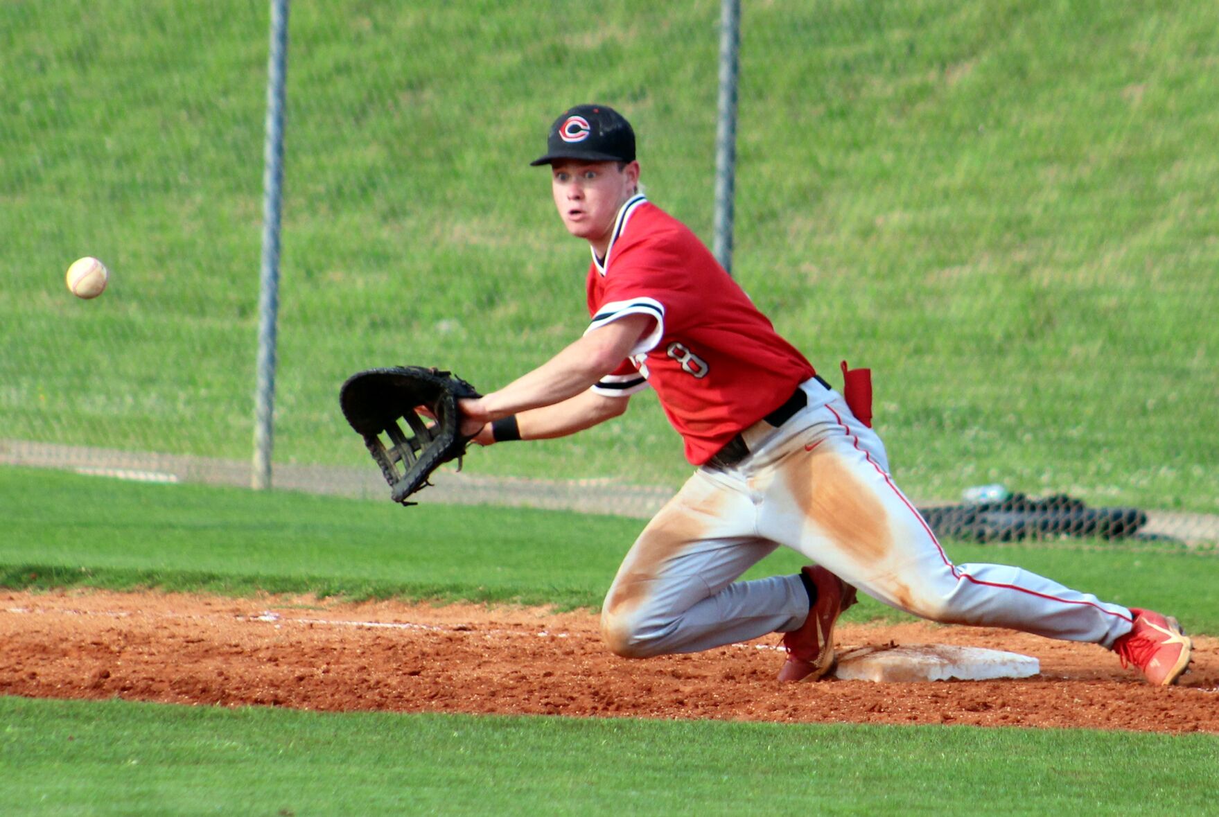 Bulldogs sweep Cairo to earn a trip to the Elite Eight